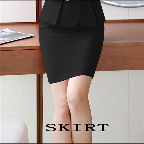 Black ladies suit set - Picture 2 of 3